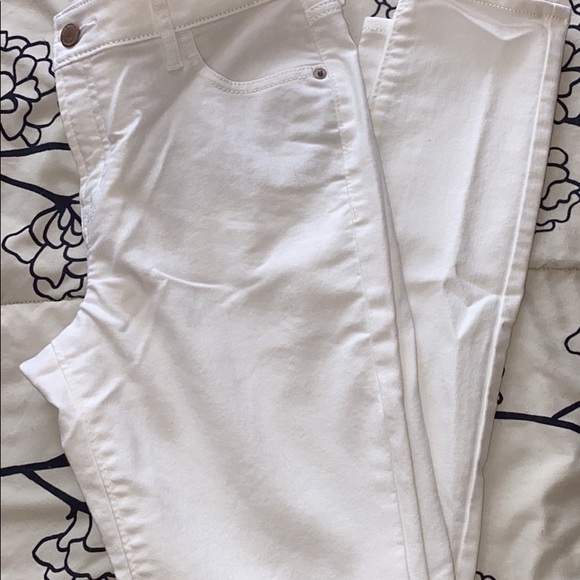 🌼🌼🌼 SOLD 🌼🌼🌼 - Picture 2 of 4